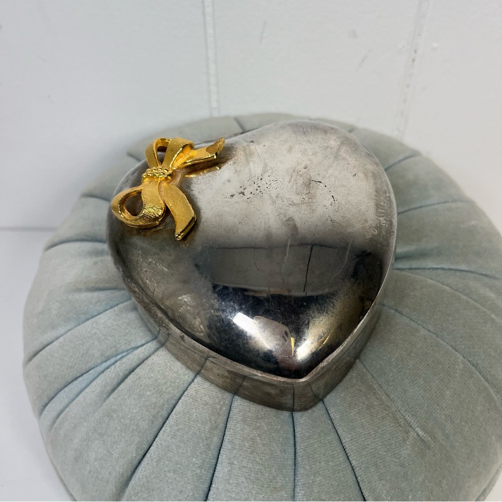 Vintage Silver/Gold Velvet Lined Heart-Shaped Trinket Box Jewelry Box Bow Detail